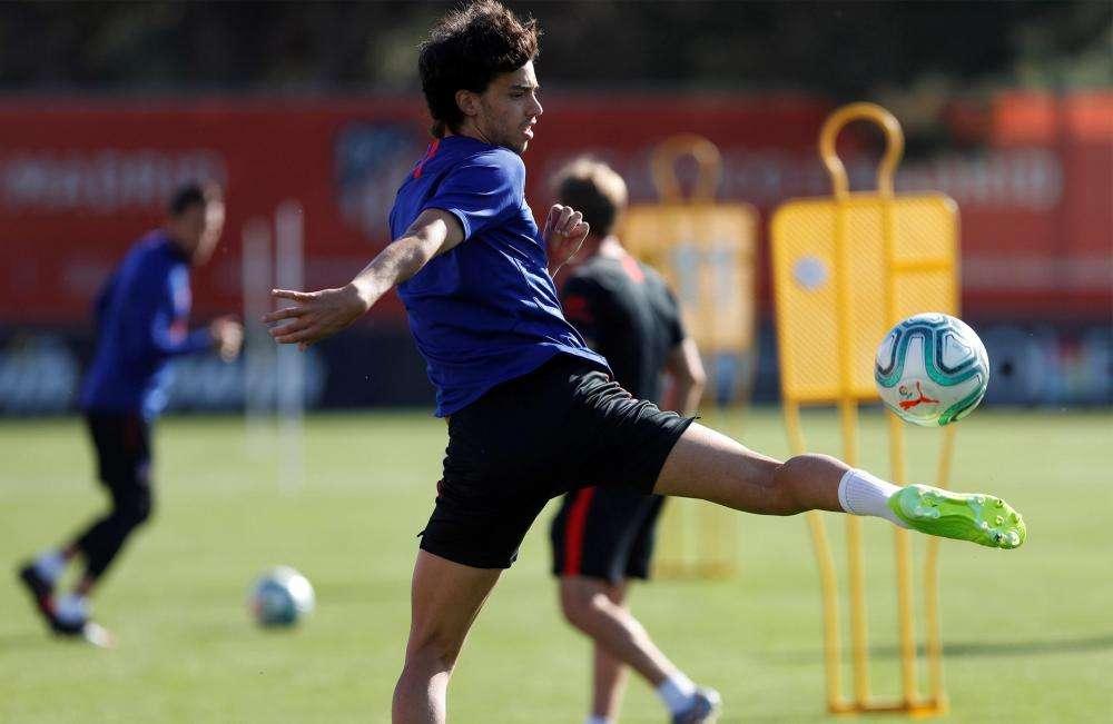 Brutta tegola in casa Atletico: ko Joao Felix, si teme lungo stop