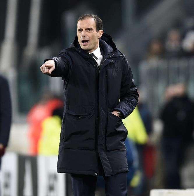 Juventus, Allegri in conferenza: "Risultato negativo del Napoli? Pensiamo a noi, poi se loro le vincono tutte..."