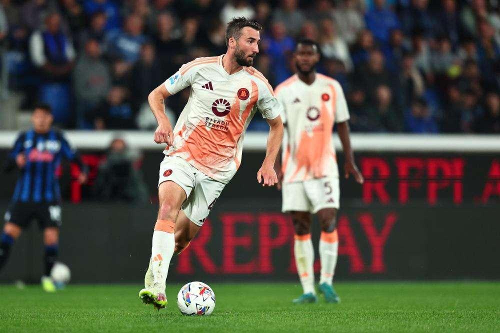 Roma, Cristante mantiene profilo basso: "L'obiettivo è il ritorno in Champions"