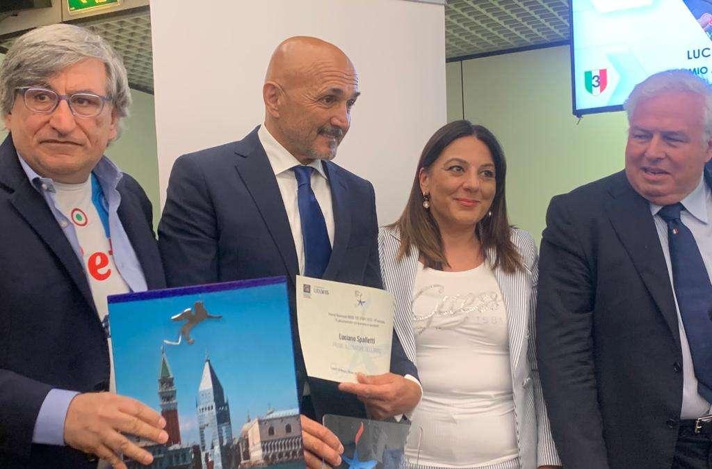 Spalletti conferma l'addio: "Non alleno né il Napoli né altre squadre! Sono stanco e voglio stare con mia figlia..."