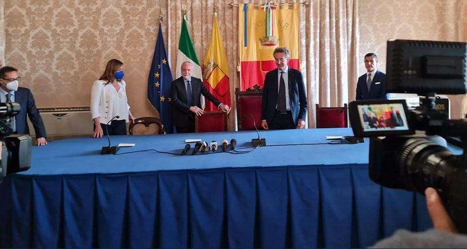 ADL: "Rimetteremo a posto il Maradona. Stadi inglesi? Non si può eliminare la mafia e la camorra dal paese..."