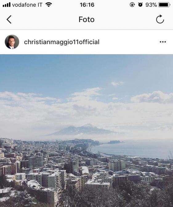 FOTO - Maggio estasiato dalla Napoli innevata: "Che cartolina!"