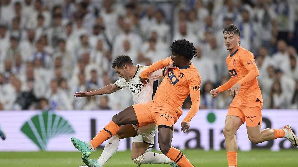 Napoli su Thierry Correia del Valencia, Moretto: "Arriverà di sicuro un esterno destro"