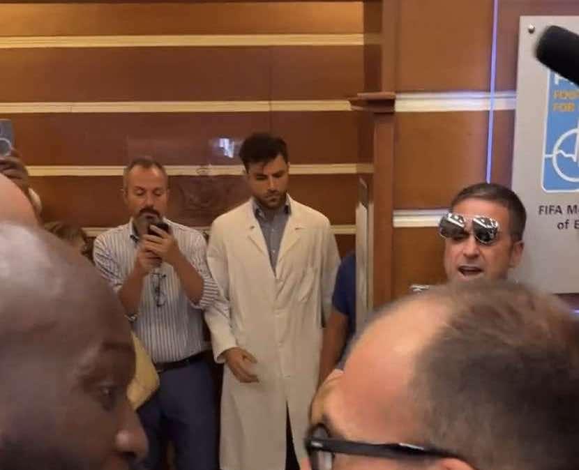 L'arrivo di Lukaku a Villa Stuart: grande accoglienza da tifosi e media 