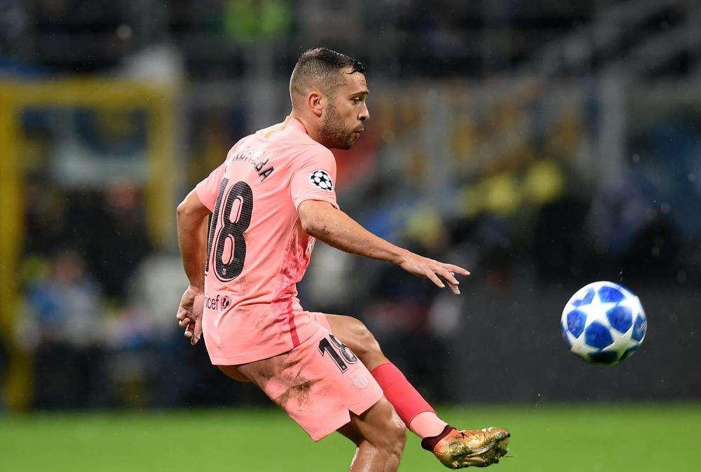 Barcellona, il report medico su Jordi Alba: infortunio all'adduttore della gamba destra