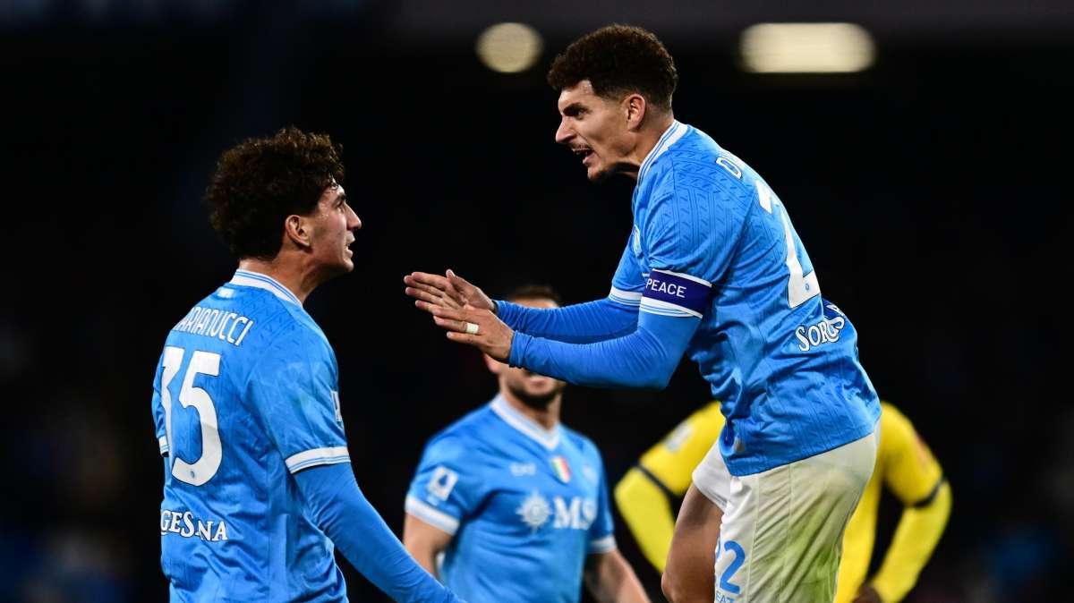 Napoli-Hellas 2-2, le pagelle: Scott c'è, Di Lorenzo da attaccante! Buongiorno confuso, bocciato Lang