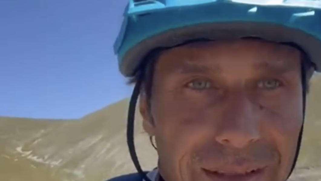 Giornata di relax ma non per Conte: il mister scala il monte Pratello in bici