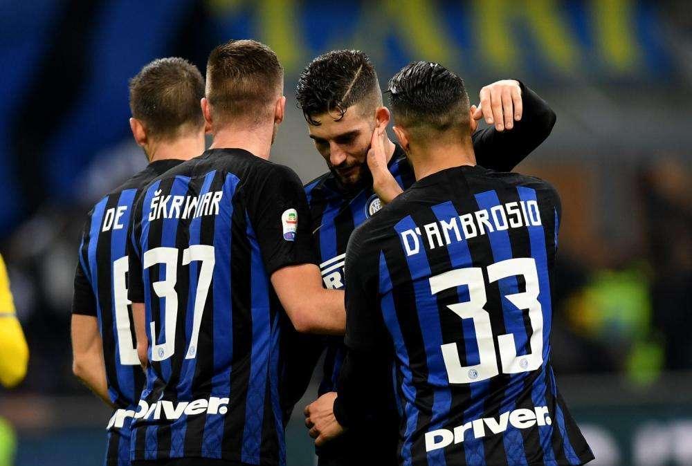Mediaset - Col Napoli torna Asamoah, ballottaggio in difesa: le ultime sulla formazione