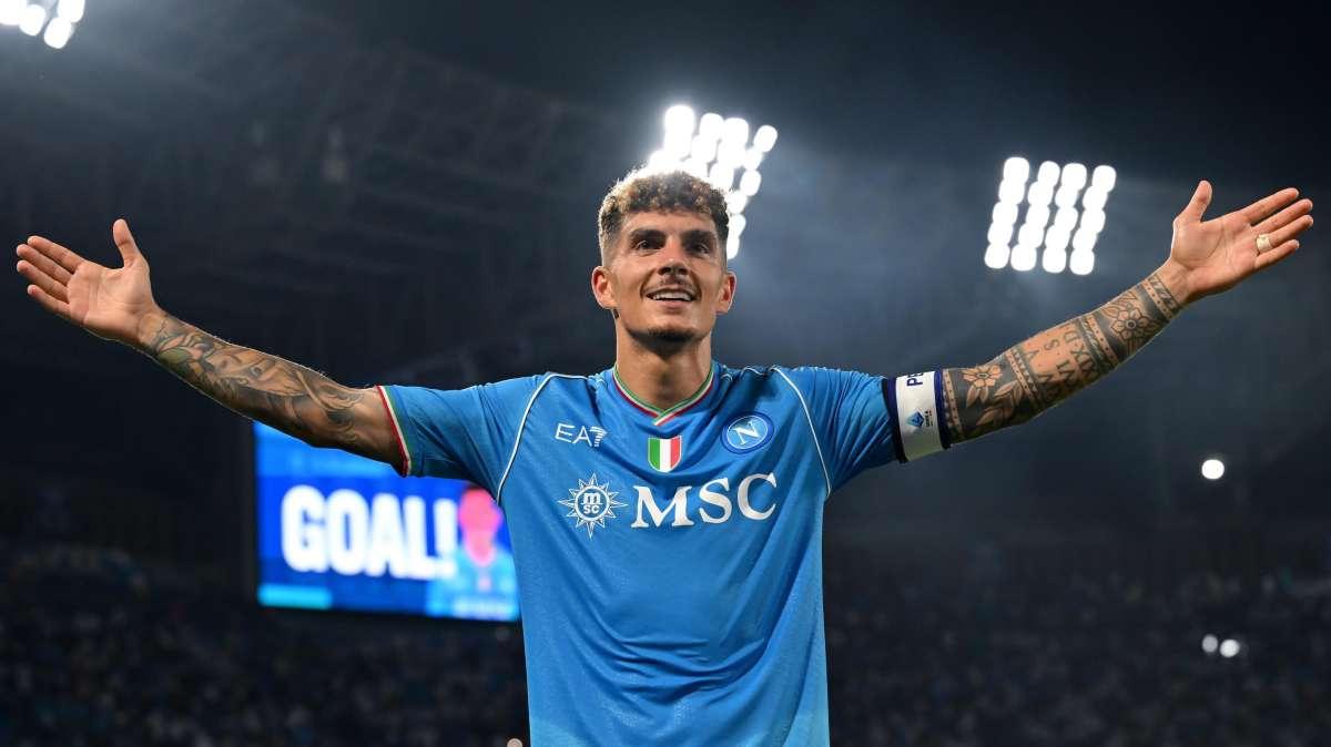 FOTO - Di Lorenzo sottolinea il collettivo: "Lo spirito di un grande gruppo!"