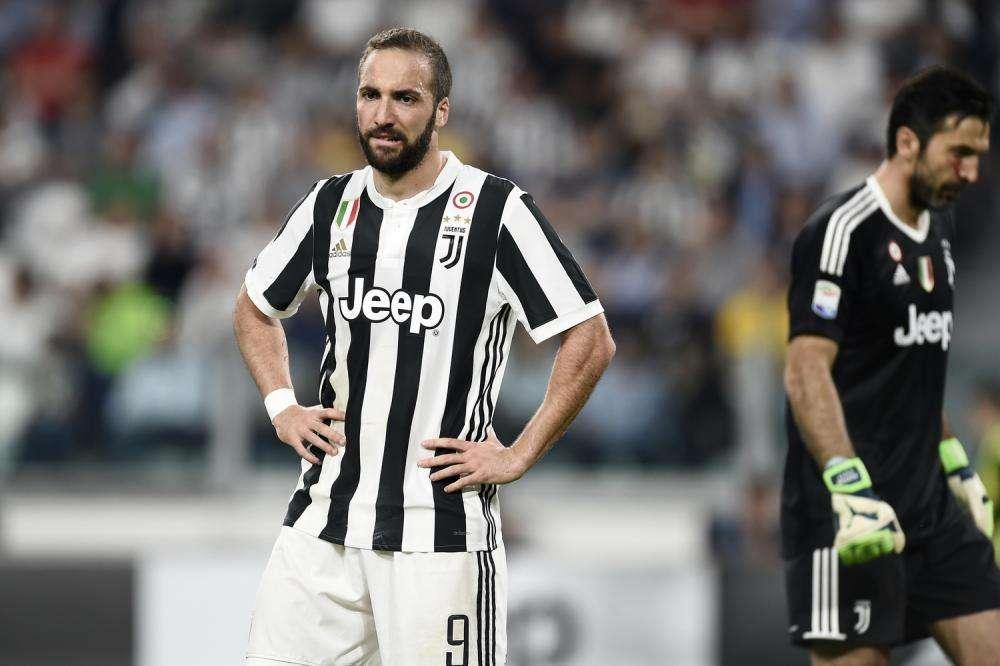 Higuain spavaldo: "Questo è il calcio, amico! Lotteremo fino alla morte per il settimo scudetto"