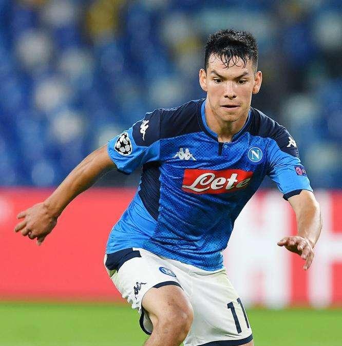 Ancelotti schiera il 4-3-3: Insigne e Lozano ai fianchi di Llorente