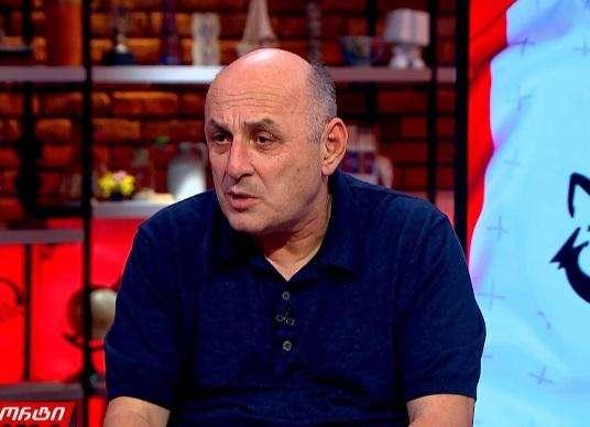 Clamoroso Kvara! L'agente e il padre annunciano: "Vogliamo andarcene da Napoli! La priorità è giocare la Champions"
