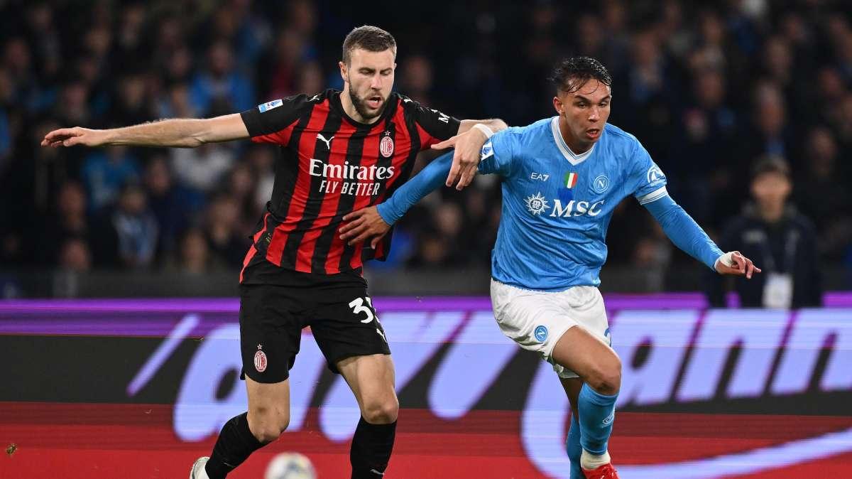 Napoli-Milan, Giovane male spalle alla porta: Dazn svela la reazione di Conte