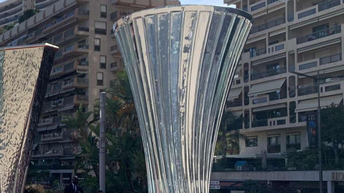 Calcio in Tv, le gare trasmesse oggi: si gioca in Europa e Conference League