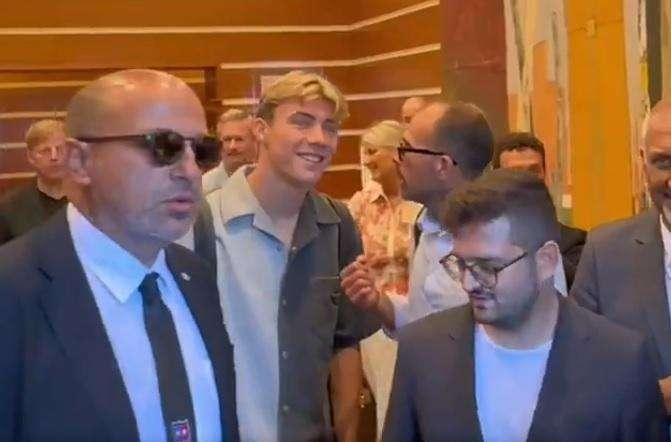 Hojlund, terminate le visite! Si attende l'annuncio ufficiale: le immagini
