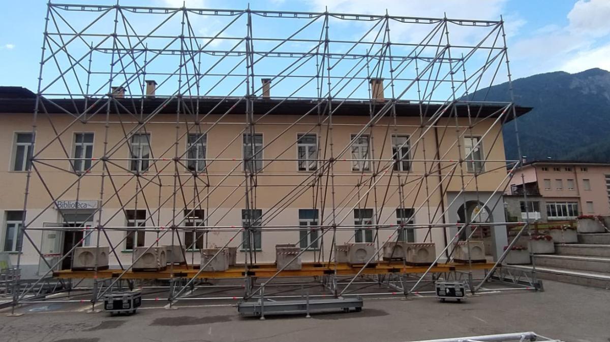 Dimaro si veste d'azzurro: area food, eventi serali e maxischermo per la finale dei Mondiali