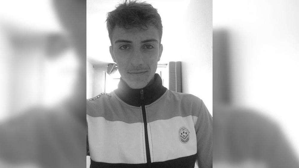 Ancora una tragedia nel calcio: muore nel sonno 19enne della Serie B francese