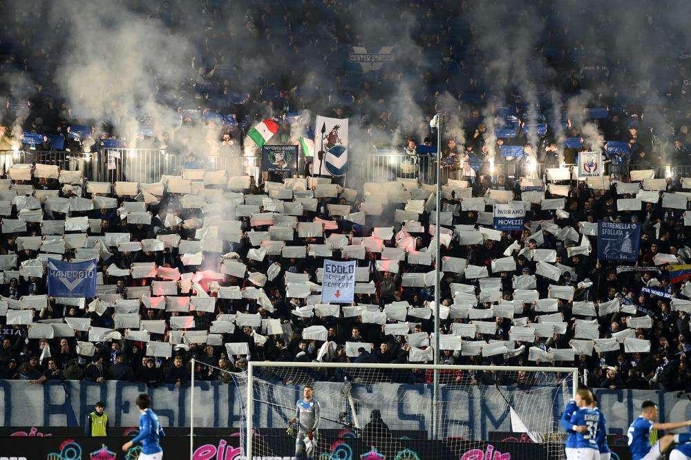 "Napoletano Coronavirus!", ennesimo vergognoso coro dagli spalti del Rigamonti