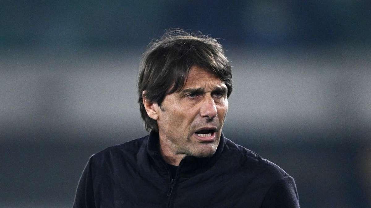 Il bello del calcio. Acciuffata per i capelli contro tutto e tutti