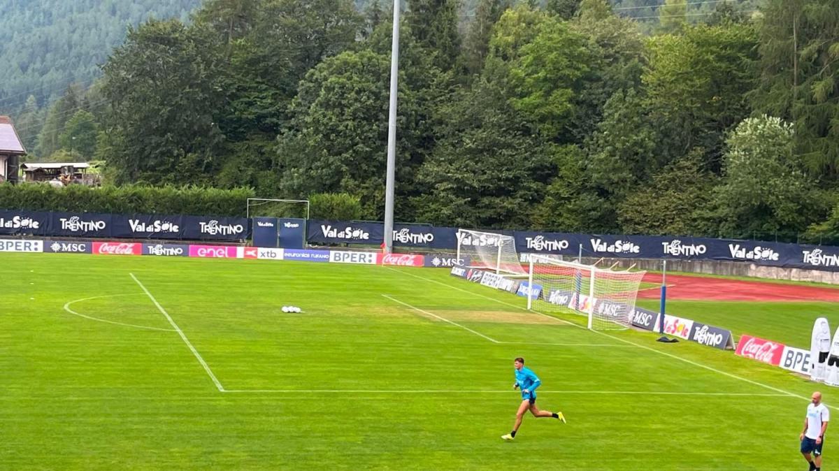 Napoli-Carrarese, a breve le formazioni ufficiali: Lucca in campo per il personalizzato