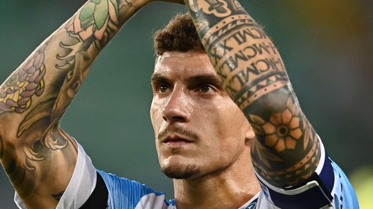 Di Lorenzo: "Contro uno stadio intero abbiamo dimostrato grande carattere"