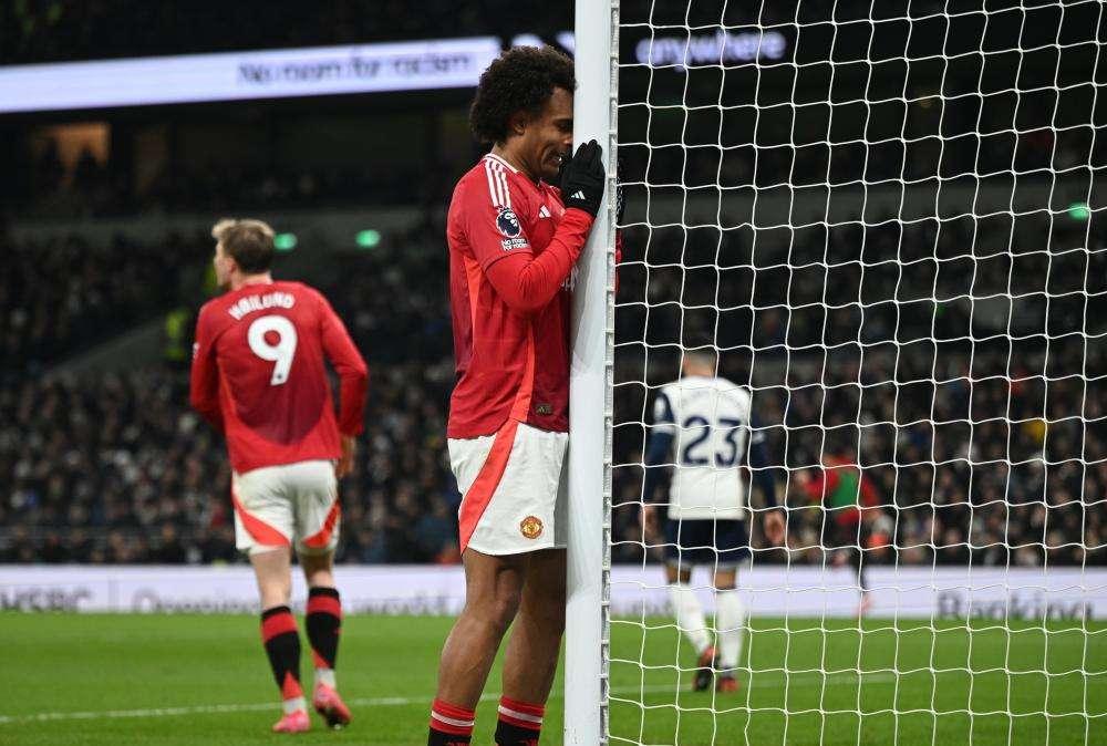 Premier, Man United 15esimo e in rosso! Persi 28mln per il cambio di panchina