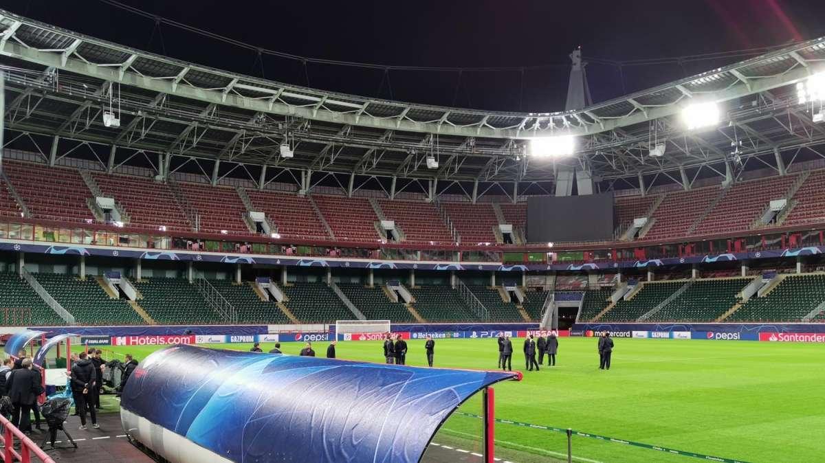 Ex Spartak Mosca prende in giro il Napoli: "Giocate con la mascherina!"