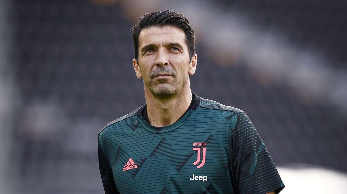 Juve, Buffon ancora su Calciopoli: "Mi hanno scippato due scudetti, ora sono arrivato a dieci"