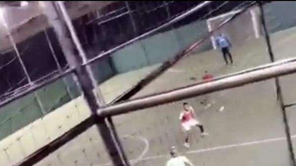 VIDEO - Osimhen si diverte in Nigeria: che giocate nella partitella con gli amici!