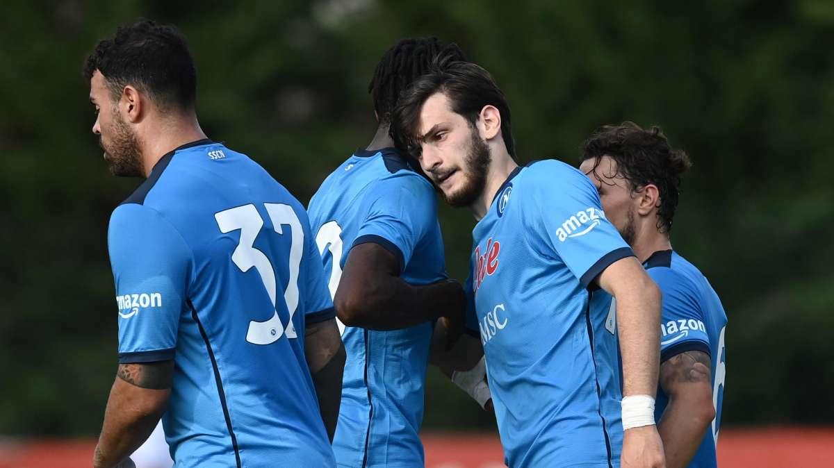 Buona la prima del Napoli e di Kvaratskhelia: doppietta, assist e MVP. Con l'Anaune finisce 10-0