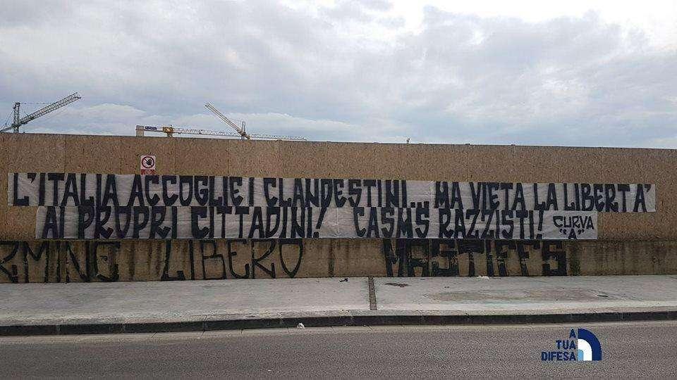 FOTO - Curva A sul divieto di trasferta: "Casms razzisti! L'Italia accoglie clandestini..."