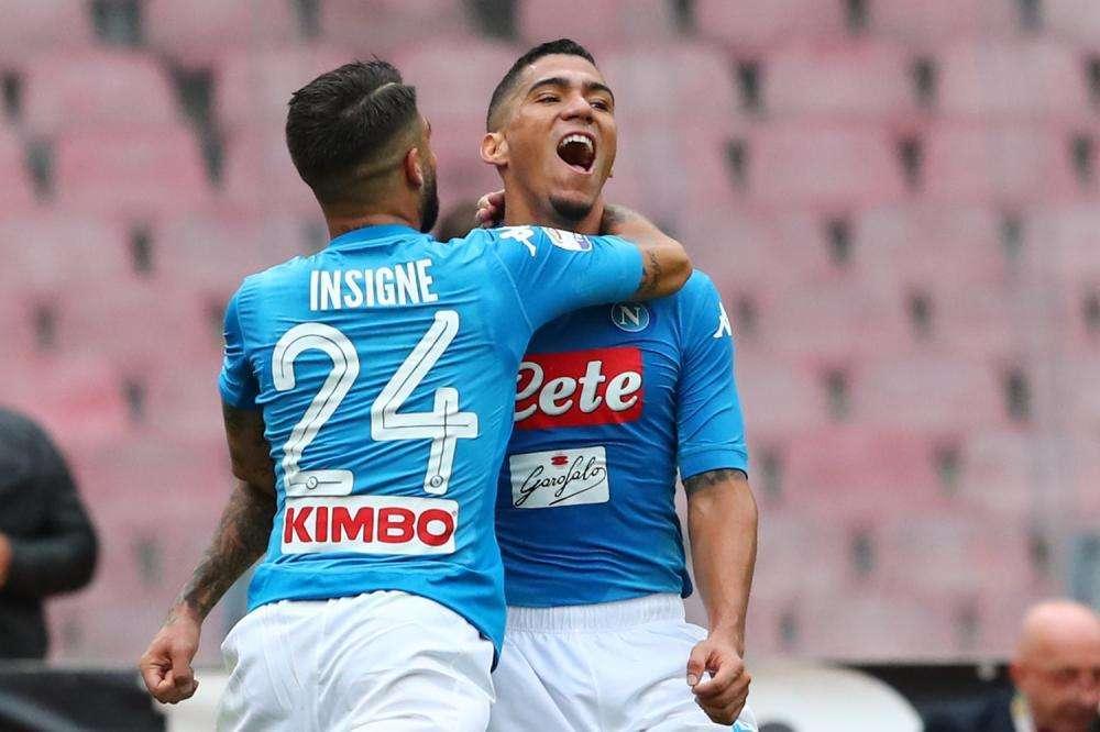 Arriva la decima degli azzurri, Sassuolo al tappeto: San Paolo in festa
