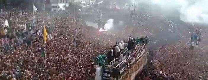 VIDEO - Algeria, che festa per la Coppa d'Africa! Una marea umana celebra Ounas e compagni