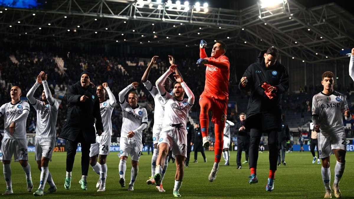 La scossa Mazzarri: vittoria, tanti sorrisi e quel bacio di Kvara che dice tutto