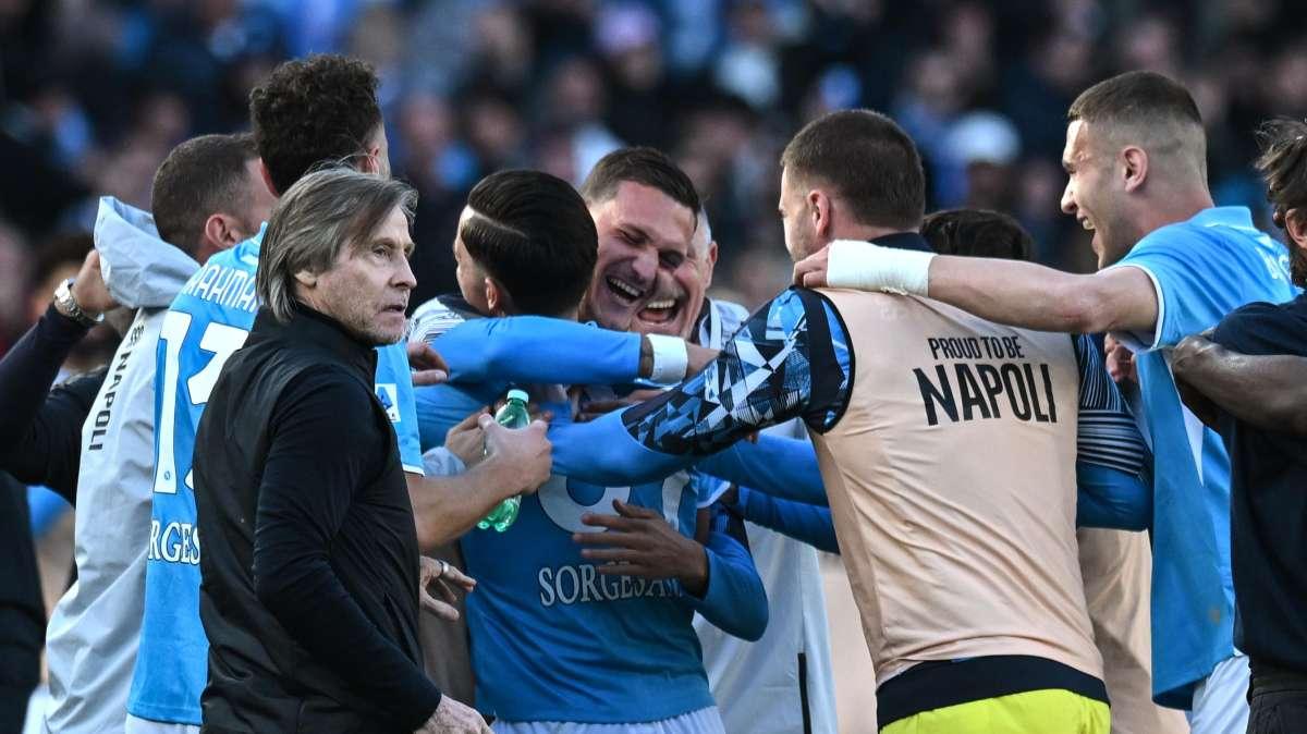 La previsione di Tuttosport: "Ipotesi spareggio scudetto non è da escludere"