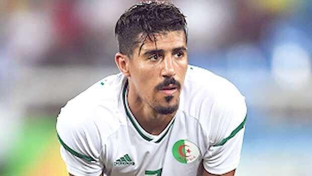 FOTO - Bounedjah vince il Pallone d'Oro algerino, il messaggio di Ghoulam: "Congratulazioni!"