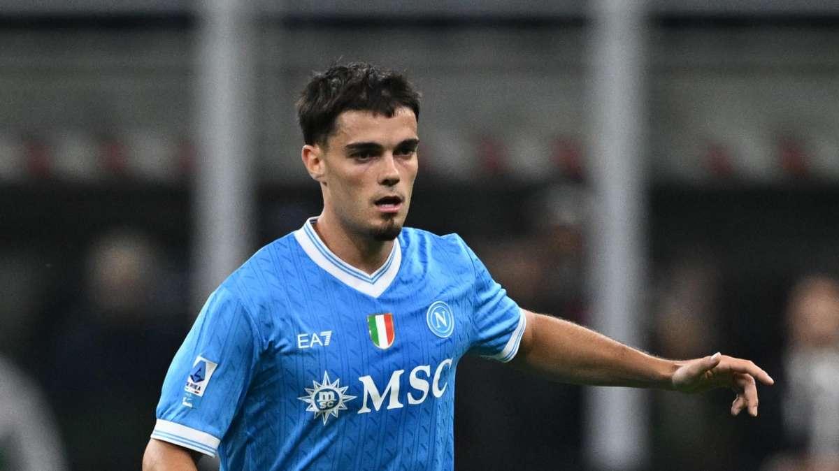 La prima al Maradona di Gutierrez contro la stellina Quenda, già del Chelsea per 50mln