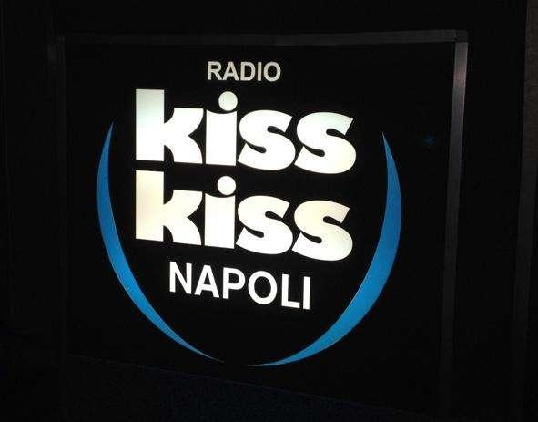 UFFICIALE - Radio Kiss Kiss Napoli non sarà più radio ufficiale: "Parole ADL inaccettabili"