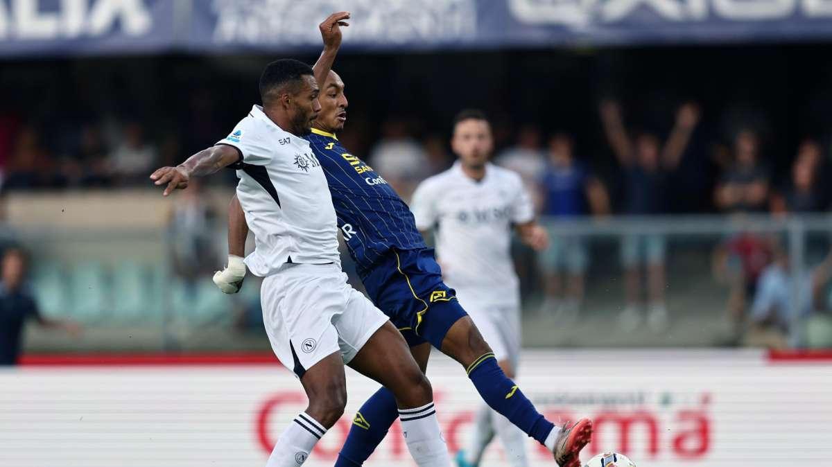 Gazzetta: "Rosa del Napoli non è all'altezza di quelle che lotteranno per il titolo"