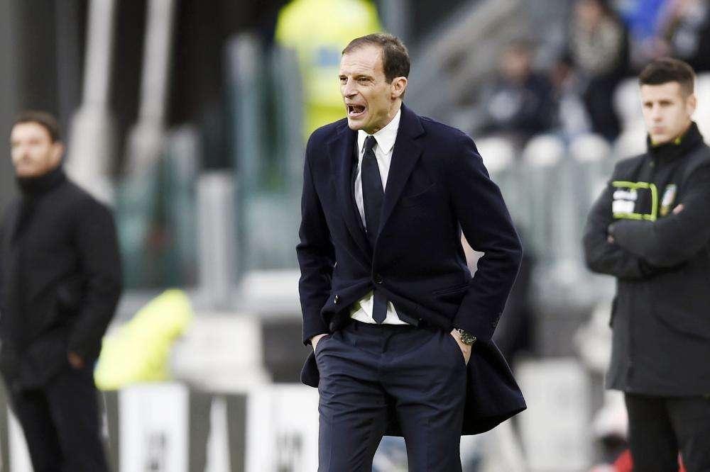 Tuttosport sentenzia: "Dopo tanta filosofia, l'estetica ha ceduto il passo all'esperienza"