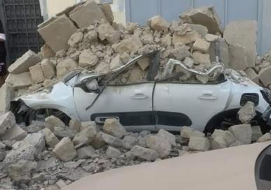 Terremoto Campi Flegrei, otto feriti lievi dopo la scossa 4.7: Meloni segue l'emergenza