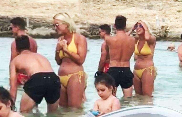 Dal Belgio - "Sei egoista, pensi solo a te stesso!", litigio Mertens-Kat in spiaggia. Lei vorrebbe lasciare Napoli