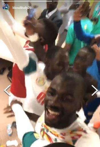VIDEO - Koulibaly scatenato negli spogliatoi: il suo Senegal vola al Mondiale