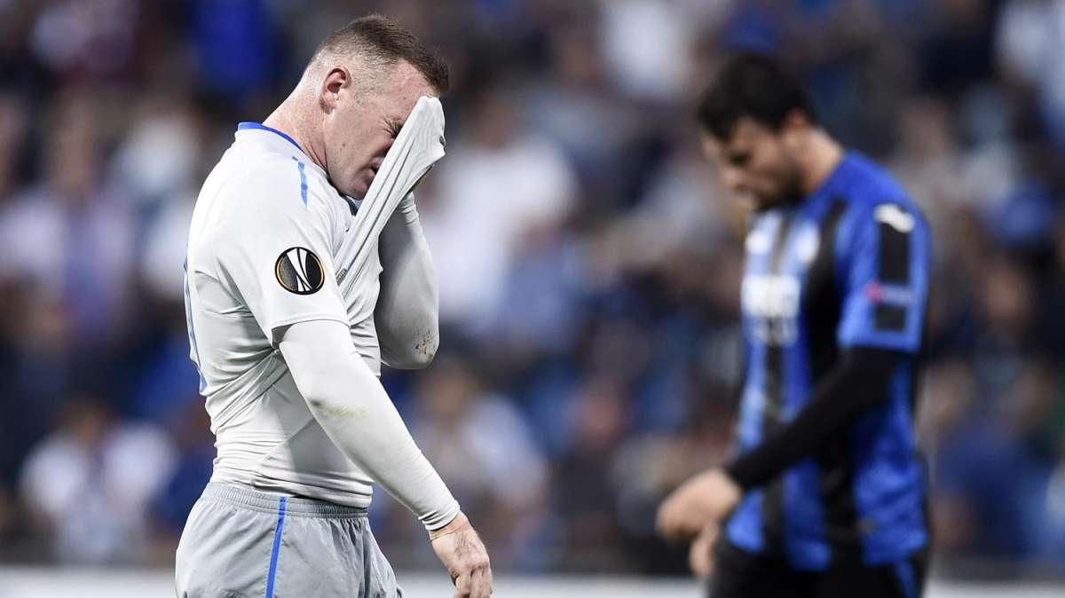 Rooney nei guai: festa in albergo con giovani ragazze, l'ex attaccante denuncia un ricatto