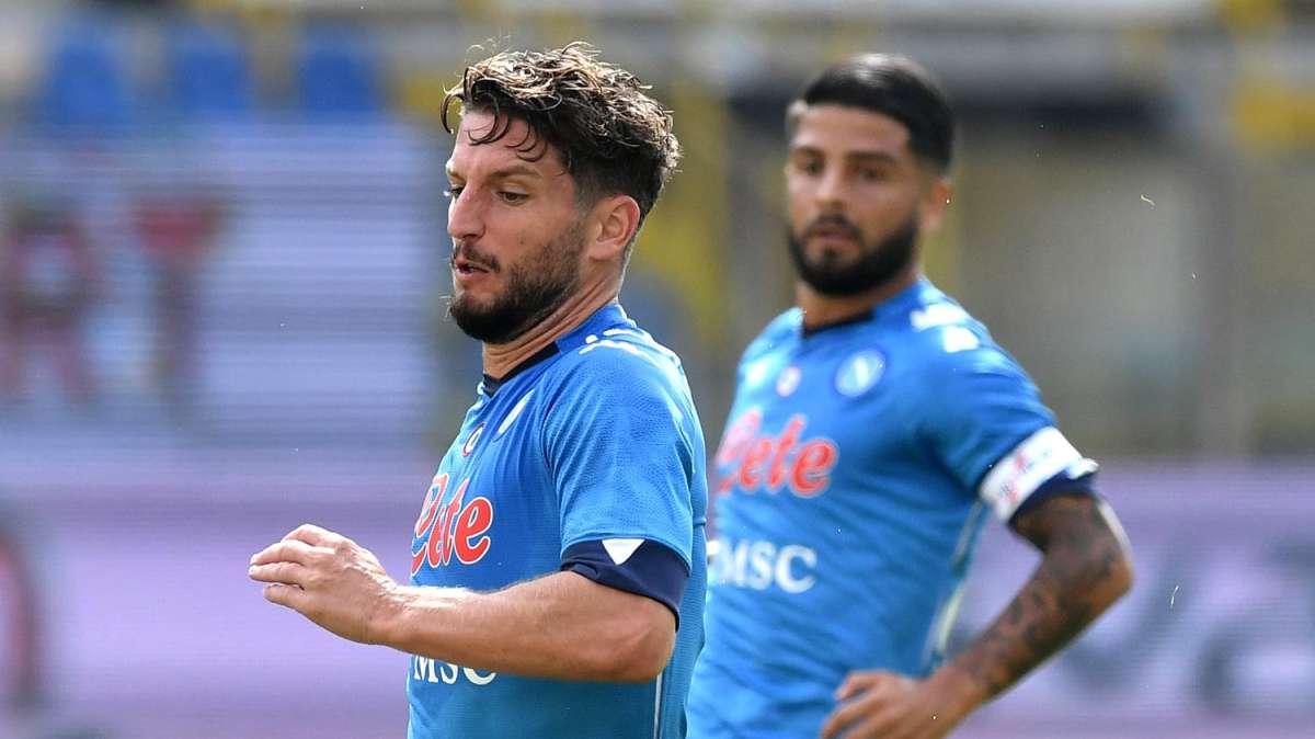 VIDEO - Insigne s'improvvisa fisioterapista e scherza con Mertens: "Così domenica giochi!"