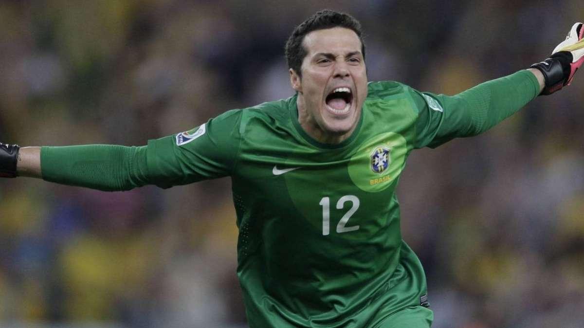 SKY - Julio Cesar al Napoli: trattativa sbloccata, c'è l'accordo. De Sanctis va alla Roma