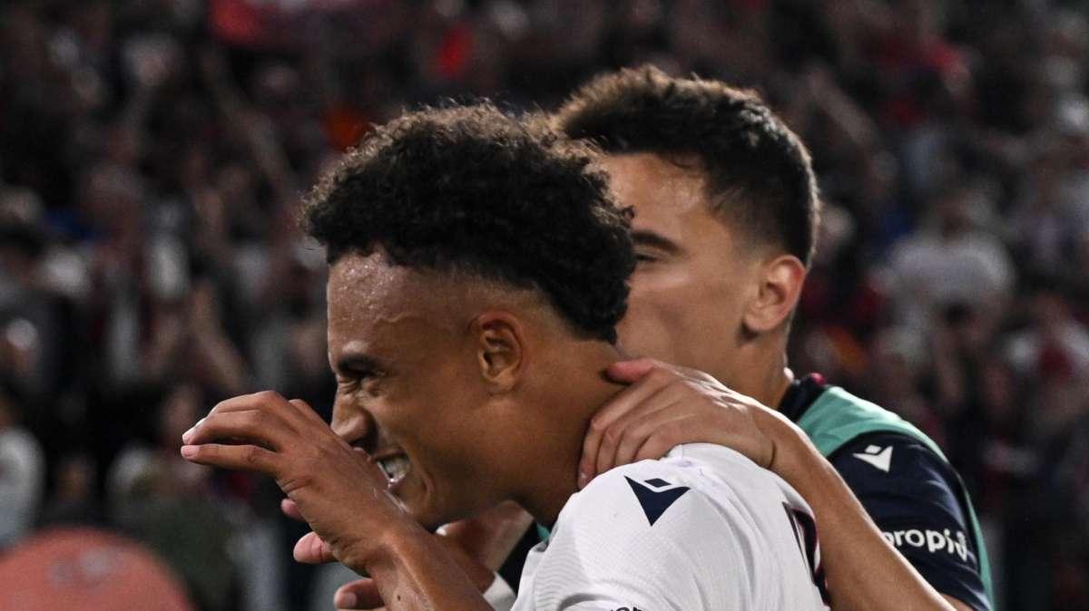 Colpo di scena Ndoye: ora apre al rinnovo col Bologna e complica i piani del Napoli