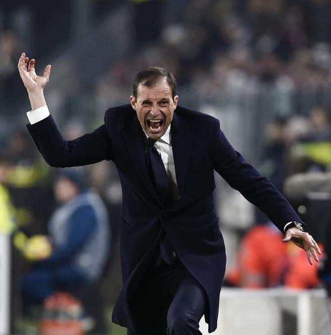 Allegri polemico: "VAR? A Crotone l'ho visto e non l'ho visto... Dall'ottava di ritorno si decide tutto, restiamo attaccati"