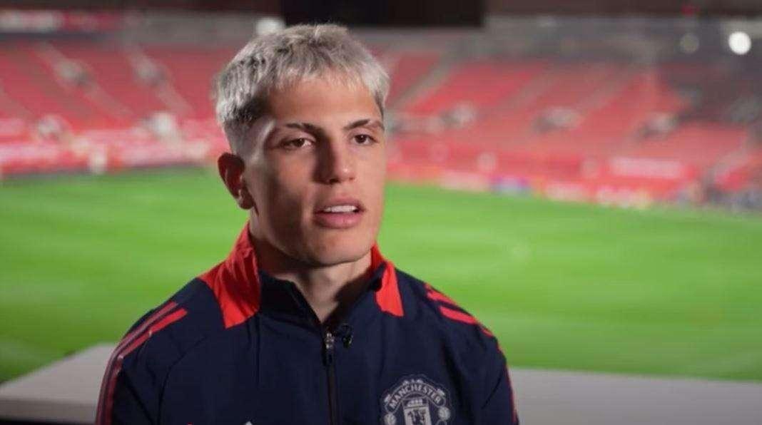 Tifosi inglesi furiosi con lo United dopo le parole di Manna: "Voi l'avevate venduto!"
