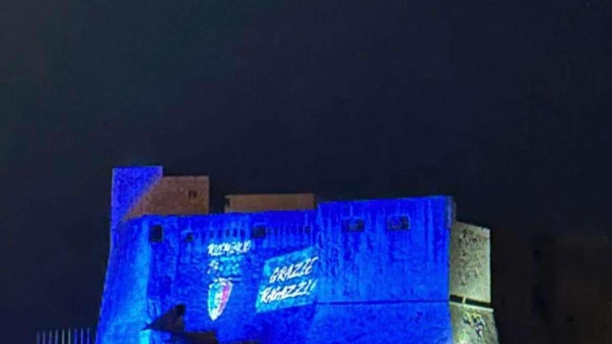 VIDEO - “Ricomincio da tre. Grazie ragazzi!”, Castel dell’Ovo è già azzurro per lo Scudetto